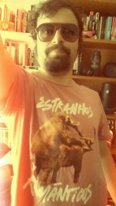 preto-serra-camiseta-estranhos-romanticos