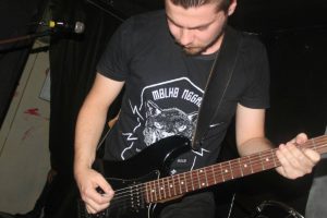 raul-zanardo-camiseta-molho-negro