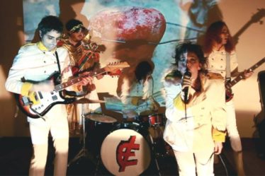 Escambau Revoluções Diárias Resenha Minuto Indie Exclusivo