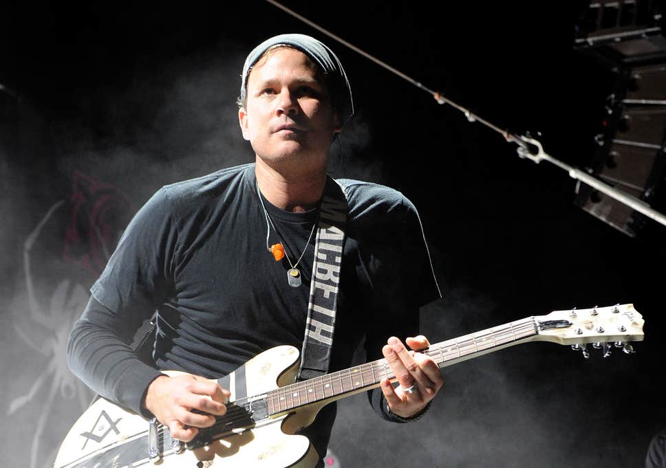 Tom DeLonge, ex vocalista do blink-182, tinha razão: aliens existem