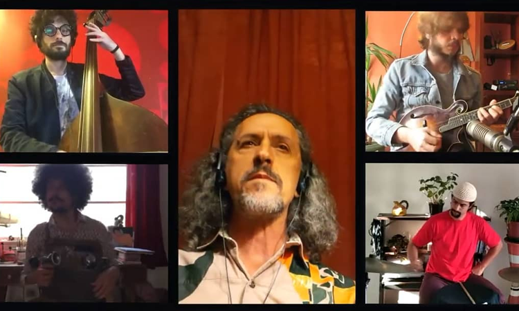 Mustache e os Apaches