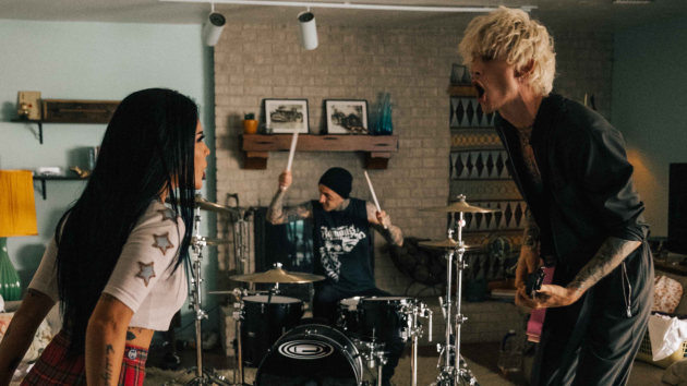 Machine Gun Kelly Halsey forget me too