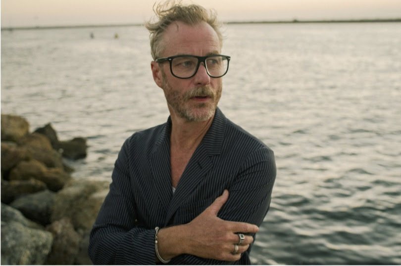 Matt Berninger, vocalista do The National, lança primeiro álbum solo da carreira
