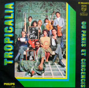 Tropicalia ou Panis et Circenses (1968), um dos álbuns tropicalistas clássicos