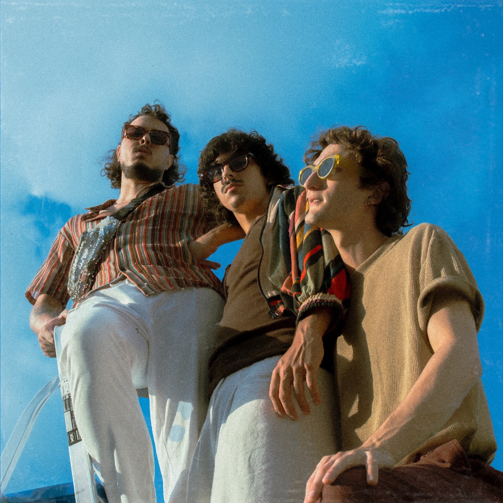 Banda Papôla em destaque para o lançamento do single "Contramão", com influências de citypop e jazz fusion