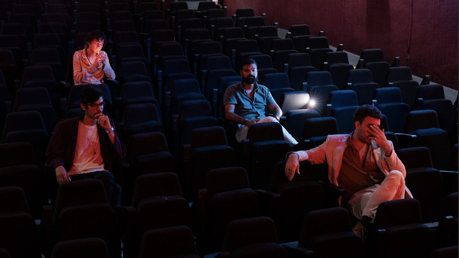 Merlô lança CINEMA, disco de estreia cheio de memória, tropicália e post-indie