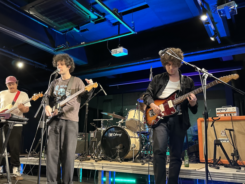 Supervão lança AVGN em vinil e anuncia shows comemorativos
