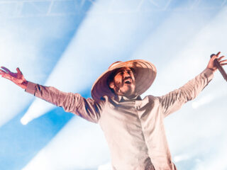 COALA FESTIVAL 2026: CRIOLO CELEBRA 15 ANOS DE “NÓ NA ORELHA” EM SÃO PAULO