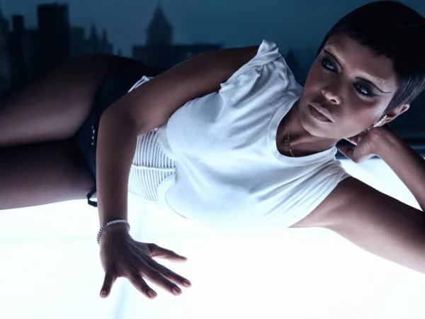 Em new avatar, Kelela habita todos os seus universos