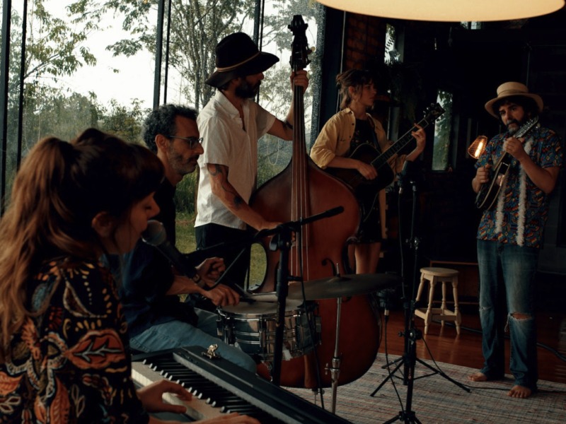 EXCLUSIVO: Elephant Run recria “Fernanda” em sessão acústica gravada em Minas Gerais