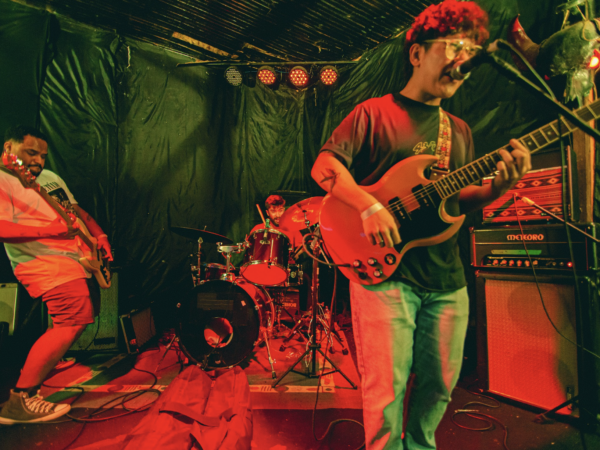 Cigarro Mata estreia em álbum com rock cru e relações mal resolvidas