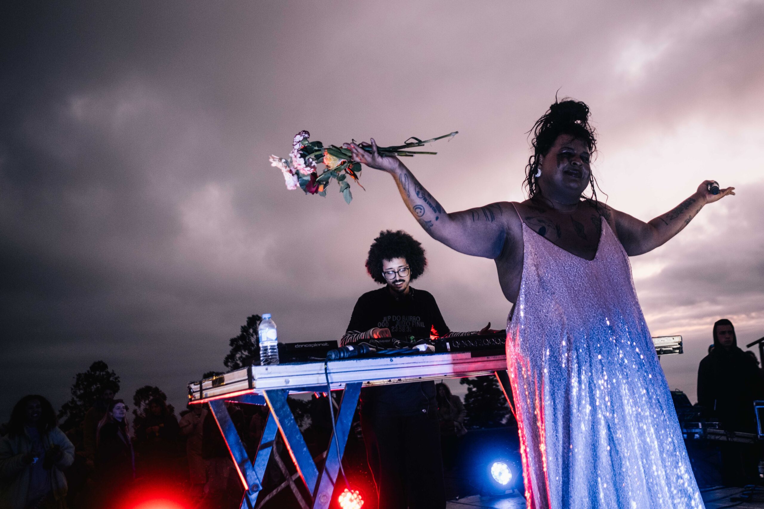 Jup do Bairro celebra um ano do disco “JUÍZO FINAL” com show especial em São Paulo